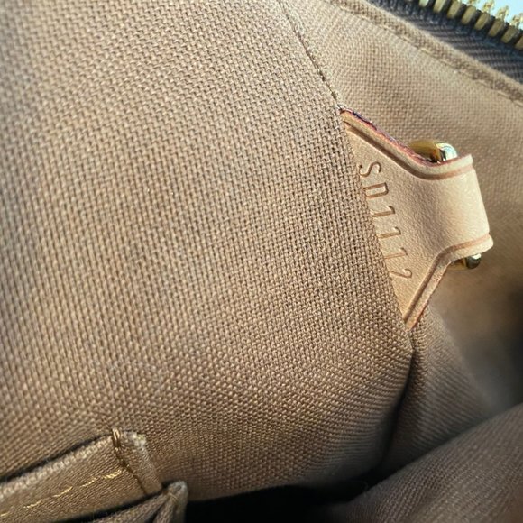 Authentic Louis Vuitton Tivoli GM Shoulder Bag - Picture 6 of 7